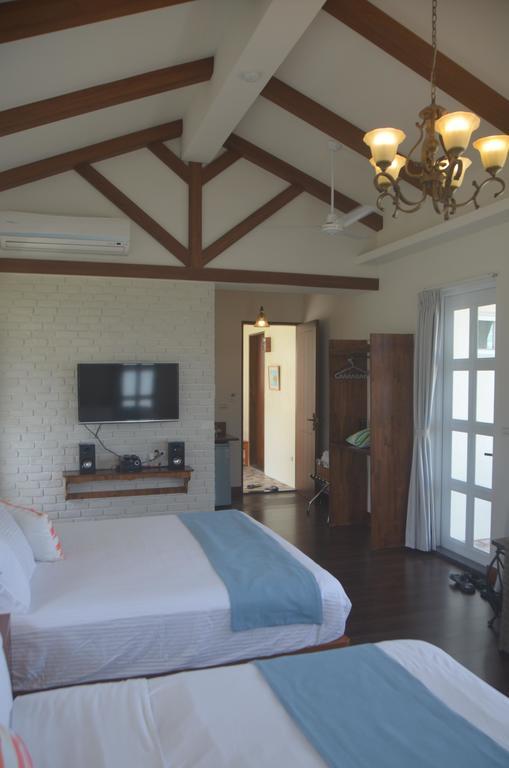 Coastline Azure B&B Donghe Esterno foto