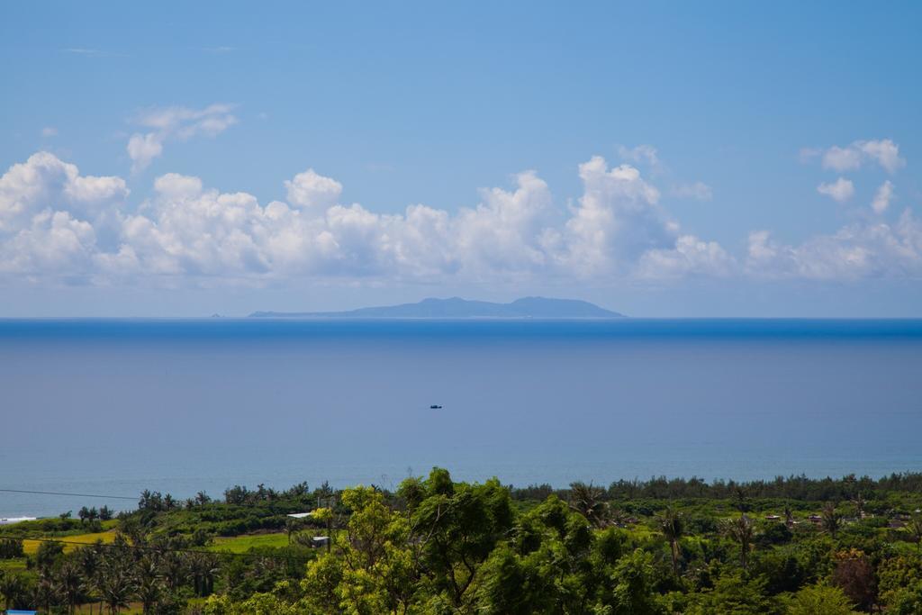 Coastline Azure B&B Donghe Esterno foto